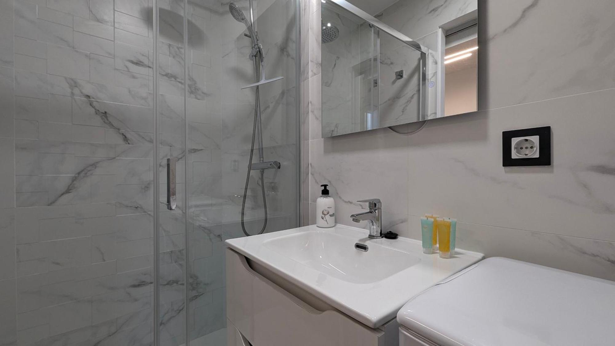 Las Arenas Sea Front Apartments เบนิดอร์ม ภายนอก รูปภาพ