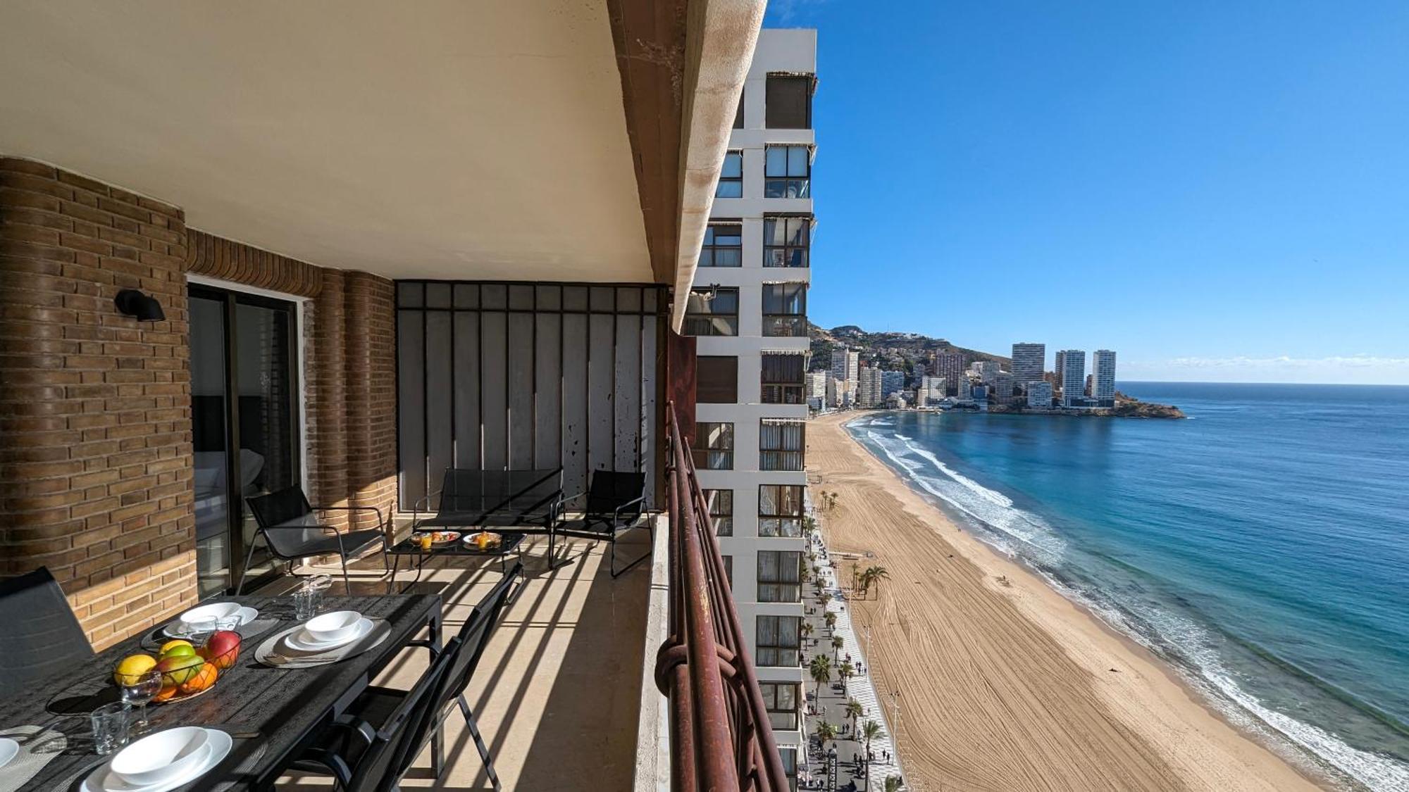 Las Arenas Sea Front Apartments เบนิดอร์ม ภายนอก รูปภาพ