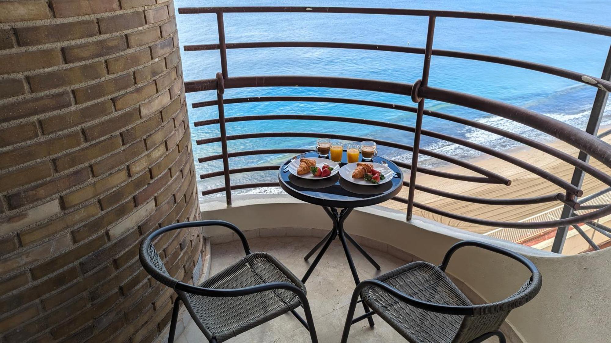 Las Arenas Sea Front Apartments เบนิดอร์ม ภายนอก รูปภาพ